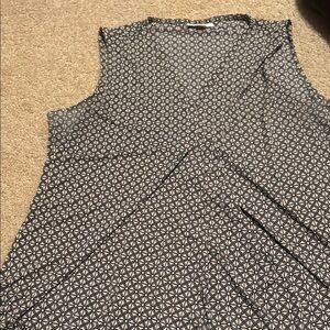 Geometric Black and White Sleeveless Top